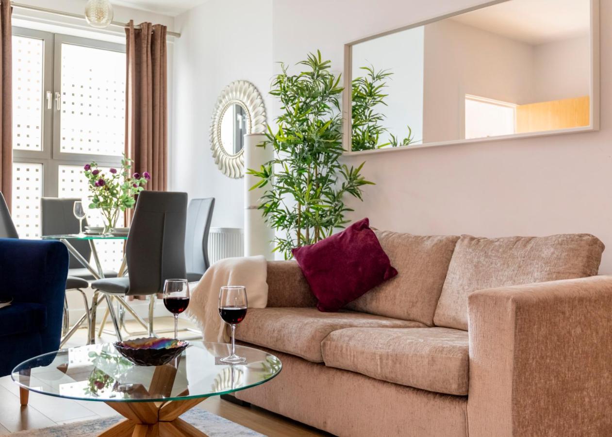 1 Bed Apartment - Redhill Central, Surrey, Gatwick #3 Kültér fotó