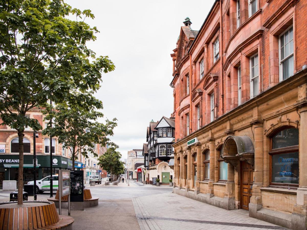 1 Bed Apartment - Redhill Central, Surrey, Gatwick #3 Kültér fotó